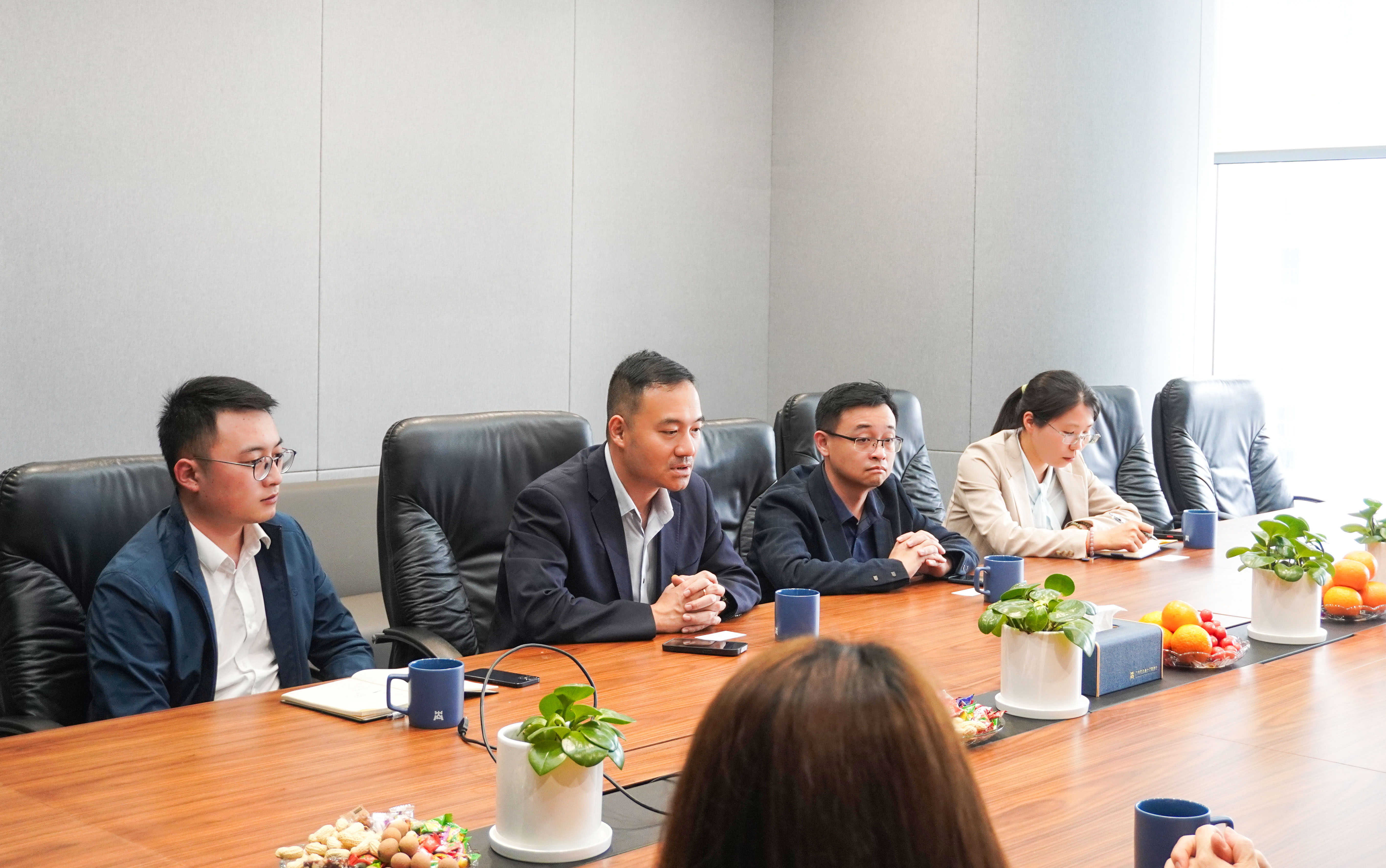 1709276253358272.jpg 2.jpg